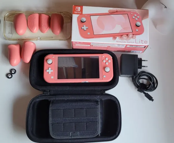 Nintendo Switch Lite Coral Desbloqueado!!