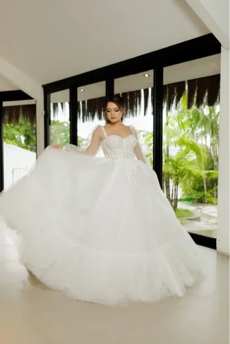 VESTIDO ELEGANTE DE NOIVA 