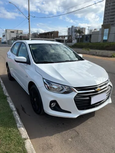 Onix Hatch LT 2024 Manual