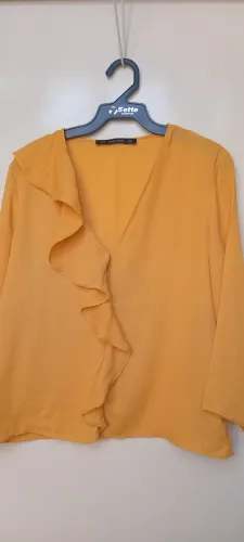 Camisa Zara p babado