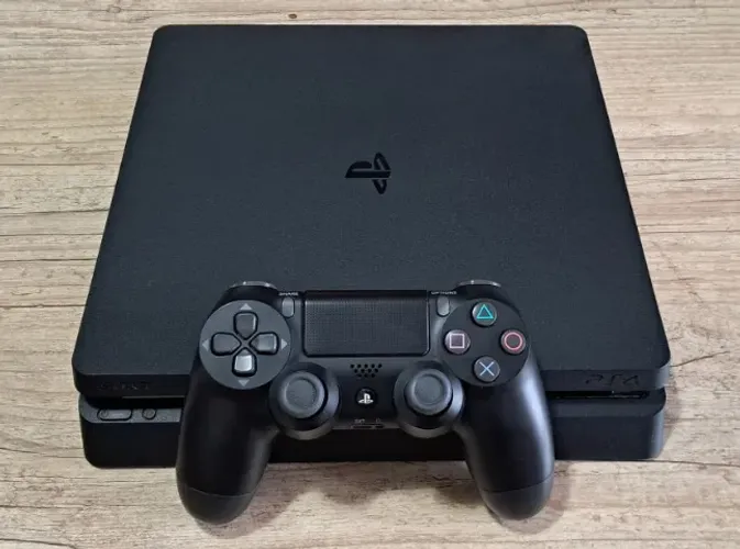 PS4 Slim 1TB Mega Pack + 16 jogos