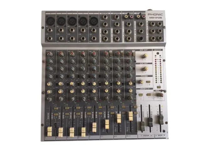Mesa De Som Phonic Mm1705 2 Canais