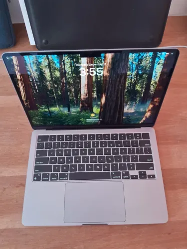 MacBook Air M2 Semi-novo