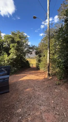 CHÁCARA EM BRUMADINHO  ESTRADA DE SUZANO!!!