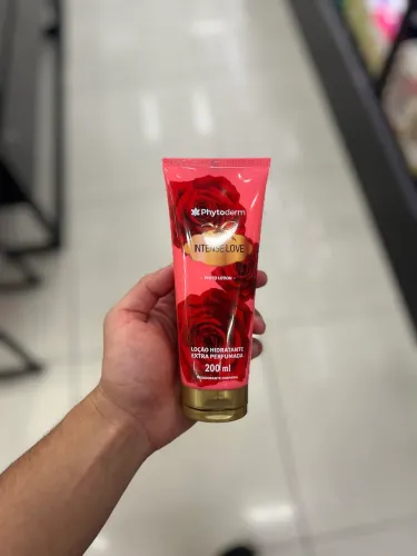 Creme corporal feminino 