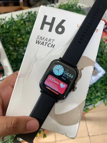 Smartwatch H6 - Monitoramento de Saúde e Design Moderno
