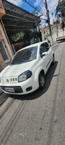 Fiat Uno Vivace 1.0 EVO Fire Flex 8V 3P 2012
