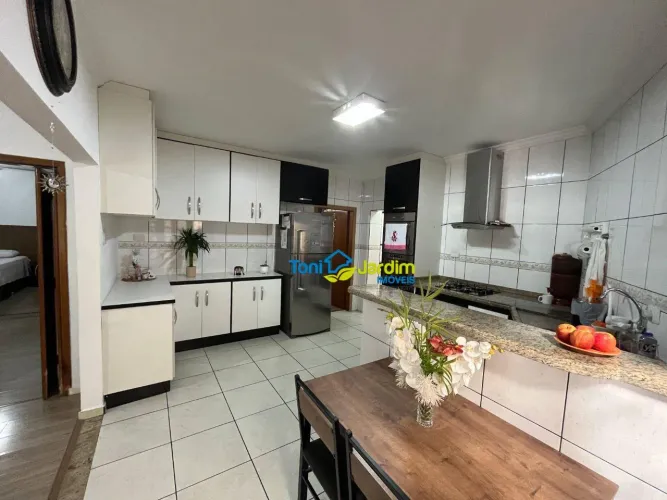 Casa à venda, 216 m² por R$ 699.900,00 - Vila Lucinda - Santo André/SP