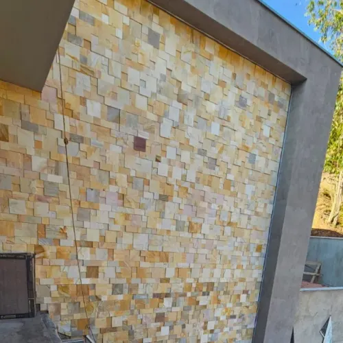 MOSAICO PEDRA SÃO TOMÉ AMARELA