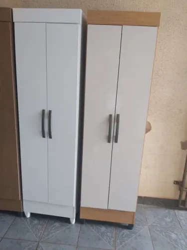 Armário multiuso 2 Portas em promoção por pouco tempo