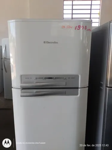 REFRIGERADOR ELECTROLUX DF 46 220V