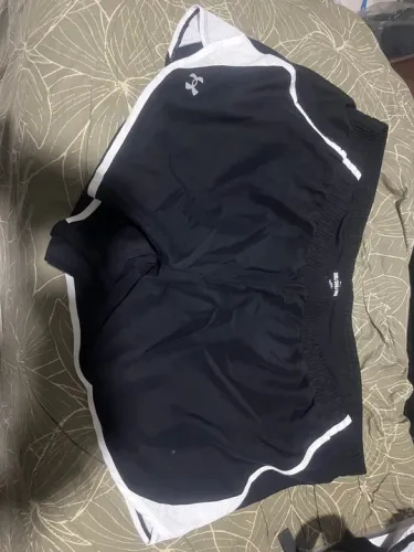 Short de corrida Under Armour tamanho 3XL NOVO!