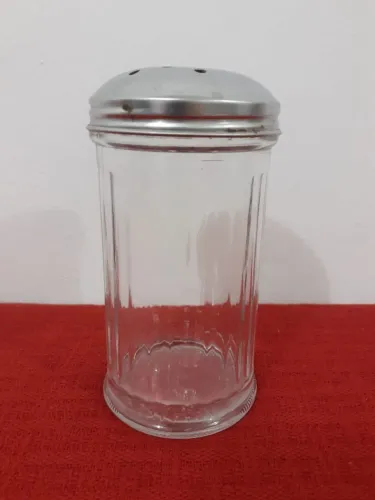 Porta Queijo Ralado com tampa Inox