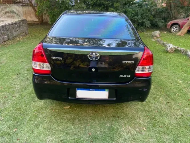 Toyota Etios XLS Sedan 1.5 Flex 16V 4P Mec. 2014