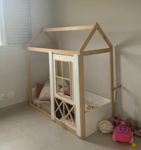 Mini cama/ Berço montessoriano 