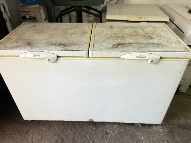 Freezer de 2 portas 