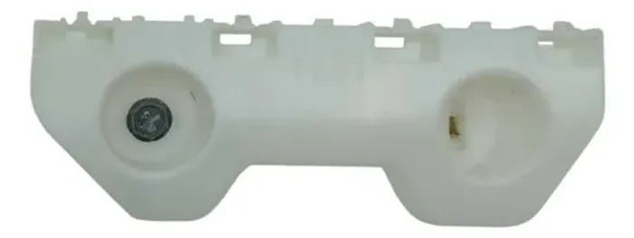 Guia Parachoque Dianteiro Esquerdo Nissan Versa 1.6 2014