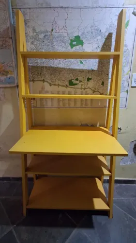 Móvel Prateleira Amarela