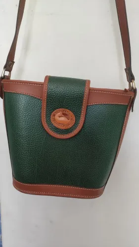 Vendo bolsa USADA de couro importada