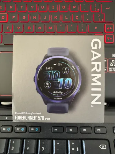 Garmin Forerunner 570 Roxo 47mm - Use o cupom ELETRO5