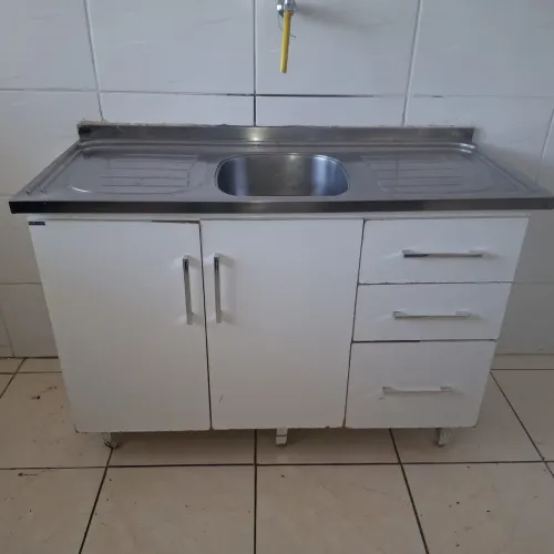 Balcão de pia com tampa inox