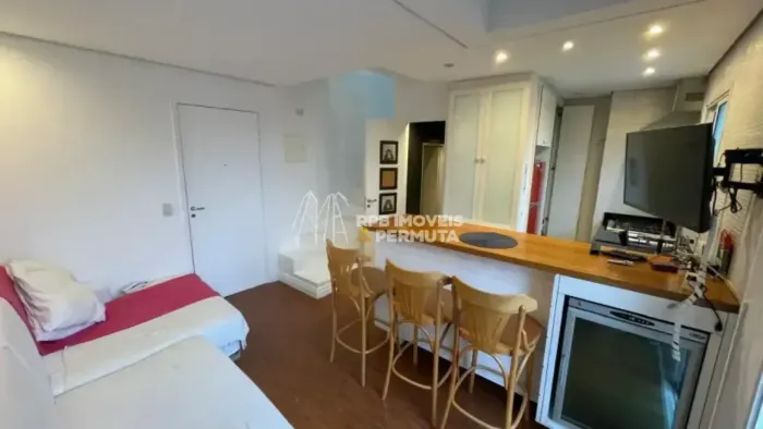 Duplex 47m² a venda | Mobiliado | Varanda | Lavabo | 1 Suíte | 1 Vaga c/ Manobrista e port