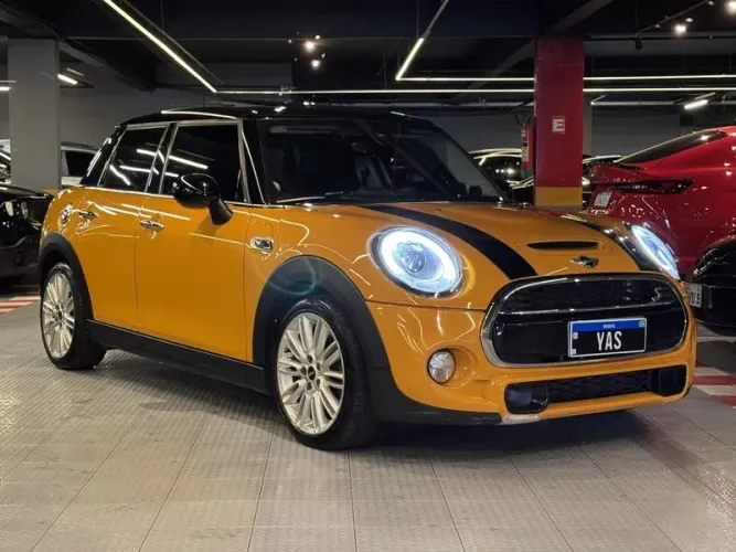 Mini Cooper S 2.0 Turbo 16V 5P Aut. 2015