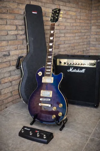 Kit Completo Epiphone Les Paul + Marshall MG + Case Gator + Pedal