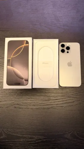 iPhone 16 Pro Max 256GB Titânio Natural - Impecável