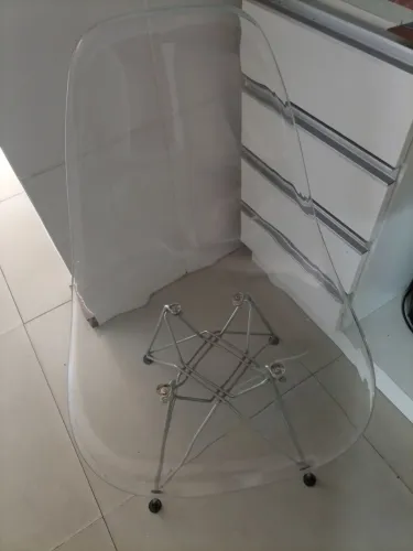 Cadeira acrílica 