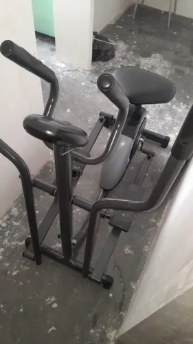 Elíptico/ bicicleta 2 em 1 