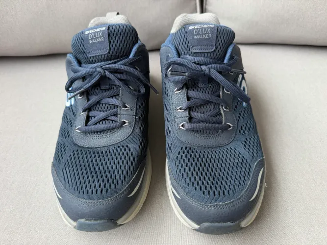 Vendo tenis Skechers tamanho 44