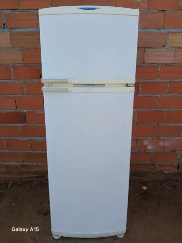 VENDE-SE GELADEIRA BRASTEMP FROST FREE TODA ORIGINAL