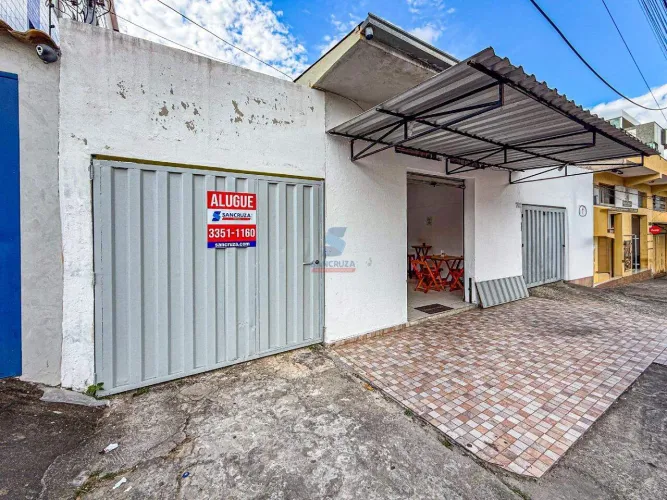 Casa para aluguel, 2 quartos, 1 vaga, Monte Castelo - Contagem/MG
