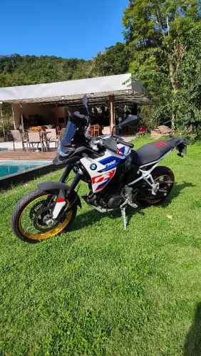 BMW F 900 GS Trophy 2025 - Impecável!