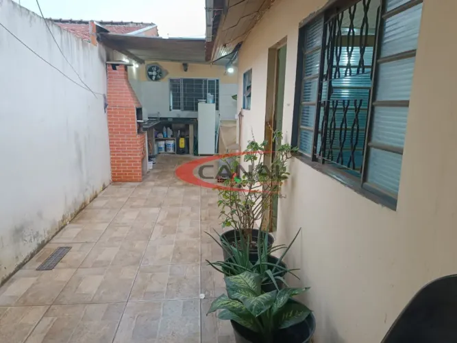 Casa com Ponto Comercial para venda com 165 m² e 3 quartos em Jardim Redentor, Bauru - SP