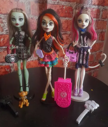 Monter High Frankie / Skelita / A Gata Branca