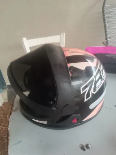 Capacete - Tamanho 56