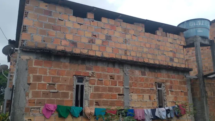 Vedese está casa em praia do forte