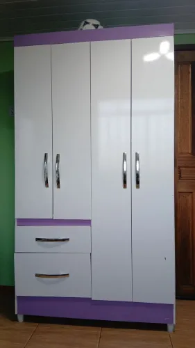 Guarda roupa infantil