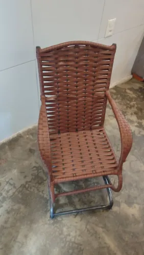 Cadeira de balanço infantil 