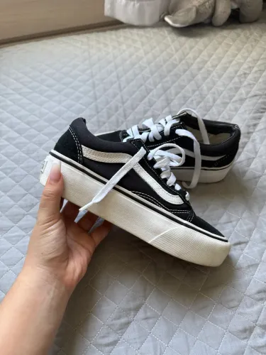 Tênis Vans Old Skool Plataforma Preto e branco 33/34