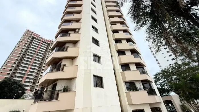 Apartamento Duplex com 3 Suítes no Edifício Michelângelo