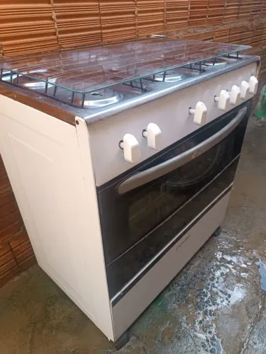 Fogão 6 bocas troco vendo