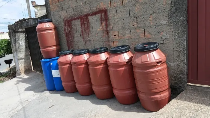 Tambor de plástico 260 litros 