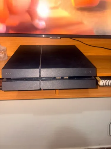 * PS4 FAT 500GB + Controle | Muito Conservado ?