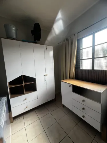 Quarto de bebê completo guarda-roupa e cômoda Yuri branco