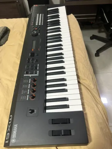 Teclado Yamaha MX61 - Estado de Novo!