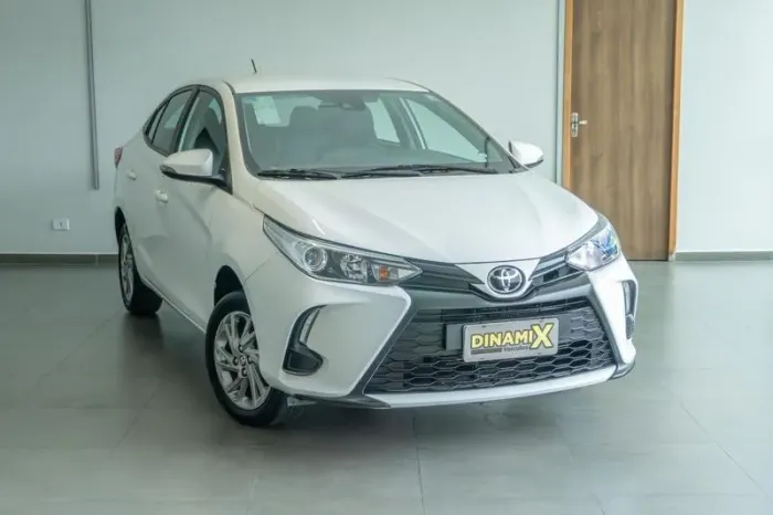 Toyota Yaris XS Sedan 1.5 Flex 16V 4P Aut. 2023