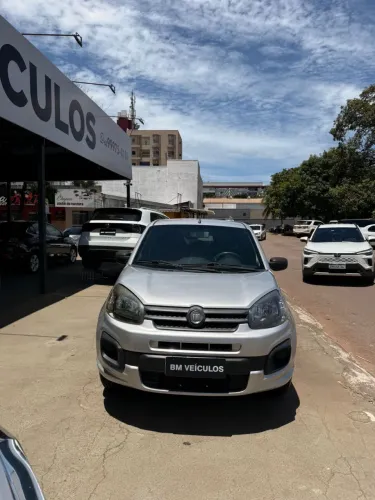 Fiat Uno Attractive 1.0 EVO Fire Flex 8V 5P 2021